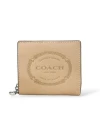 กระเป๋าสตางค์ COACH CM216 SNAP WALLET WITH COACH HERITAGE (SVTP)