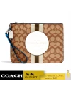 กระเป๋าคล้องมือ COACH DEMPSEY GALLERY POUCH IN SIGNATURE JACQUARD WITH STRIPE AND COACH PATCH (SVR1V)