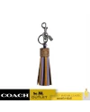 COACH 5102 TASSEL BAG CHARM ใน COLORBLOCK SIGNATURE CANVAS (SVMULTI)