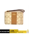 58035 CORNER ZIP WRISTLET IN SIGNATURE CANVAS (IMNLJ)