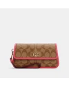 กระเป๋าคล้องมือ COACH C2299 ORIGINALS WRISTLET IN SIGNATURE CANVAS (IMD9S)