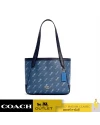 กระเป๋าสะพายไหล่ COACH C4060 HORSE AND CARRIAGE TOTE 27 WITH HORSE AND CARRIAGE DOT PRINT (IMDEN)