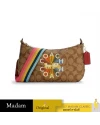 กระเป๋าสะพายข้าง COACH C6817 JES BAGUETTE IN SIGNATURE CANVAS WITH COACH RADIAL RAINBOW (IME7V) กระเป๋าสะพายข้าง COACH C6817 JES BAGUETTE IN SIGNATURE CANVAS WITH COACH RADIAL RAINBOW (IME7V)