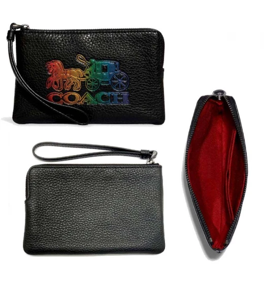 กระเป๋าคล้องมือ COACH C7419 CORNER ZIP WRISTLET WITH HORSE AND CARRIAGE (QBM2)