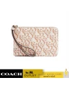 กระเป๋าคล้องมือ COACH CF548 CORNER ZIP WRISTLET WITH SIGNATURE MONOGRAM PRINT (IMCHK)